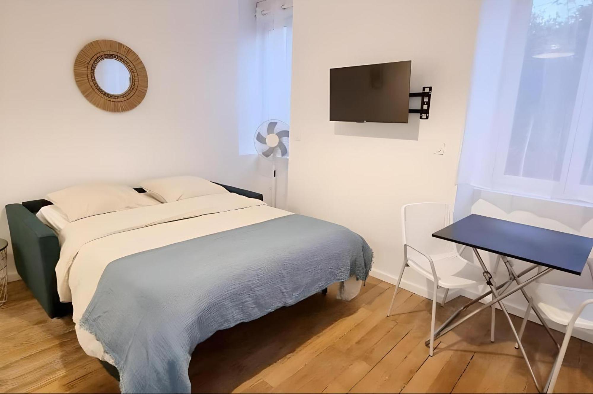 Large Studio Lumineux Et Neuf, Parking Gratuit Châteauroux Exterior photo
